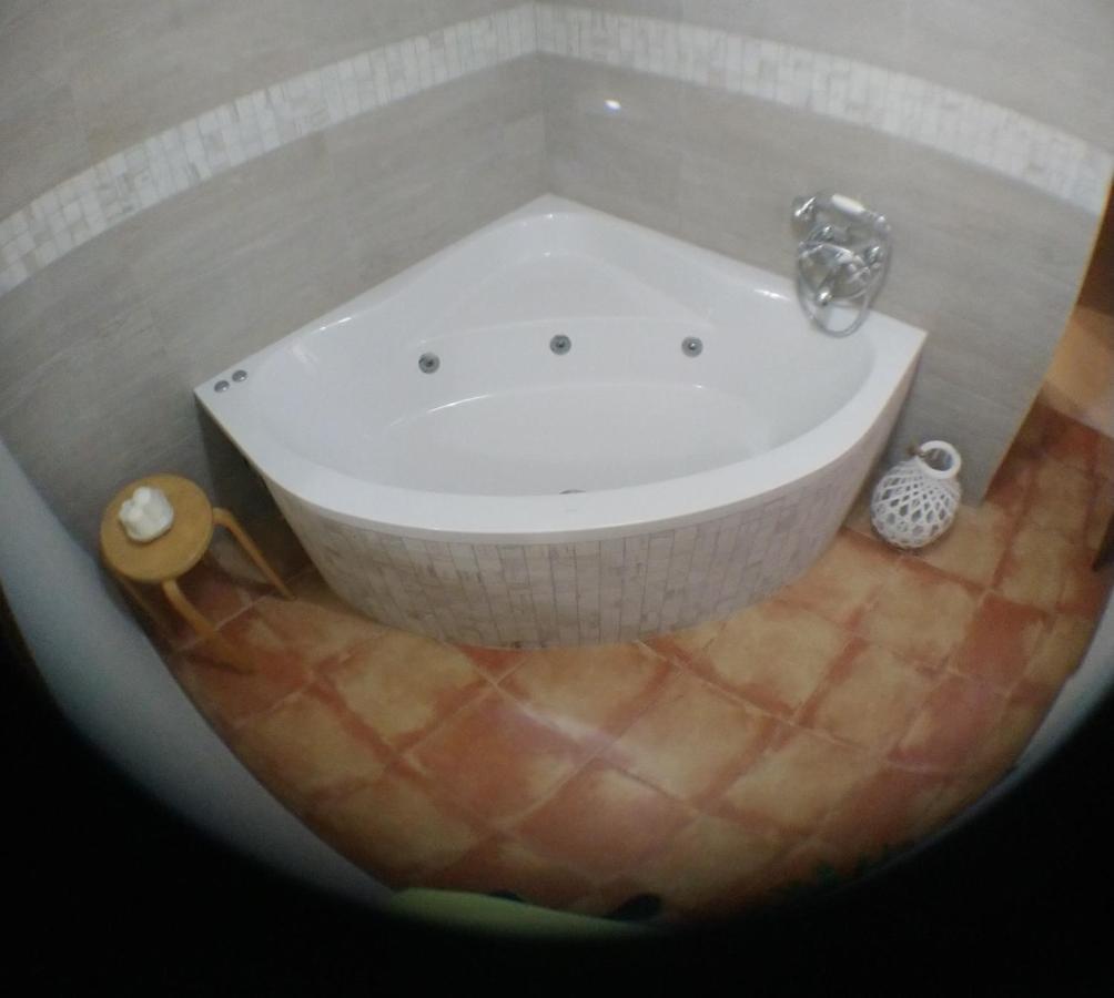 Escapadas Romanticas En Granada Jacuzzi Екстериор снимка